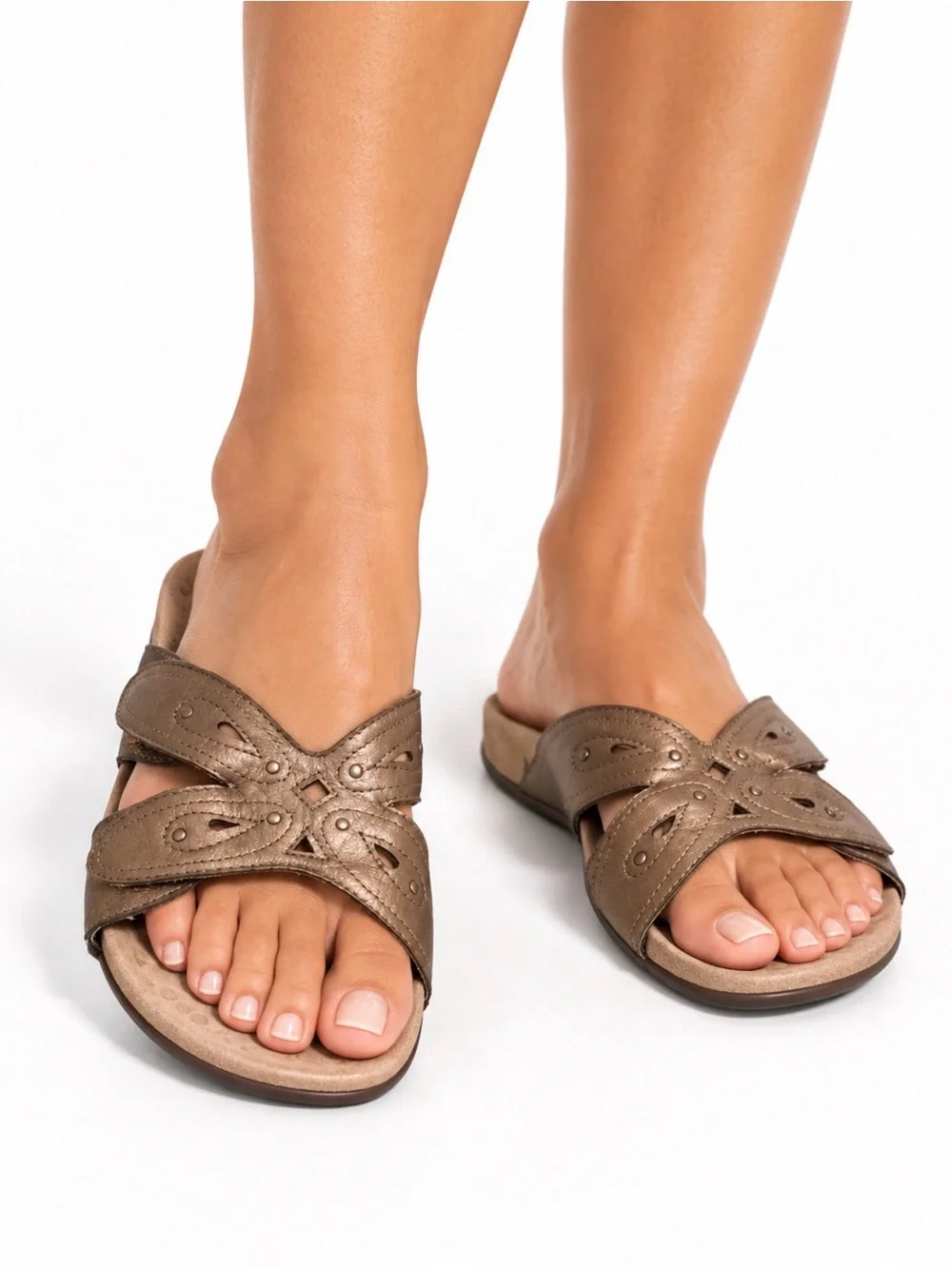 $120 - Vionic Bronze Metallic Floral Slide Sandals – Women’s Size 8